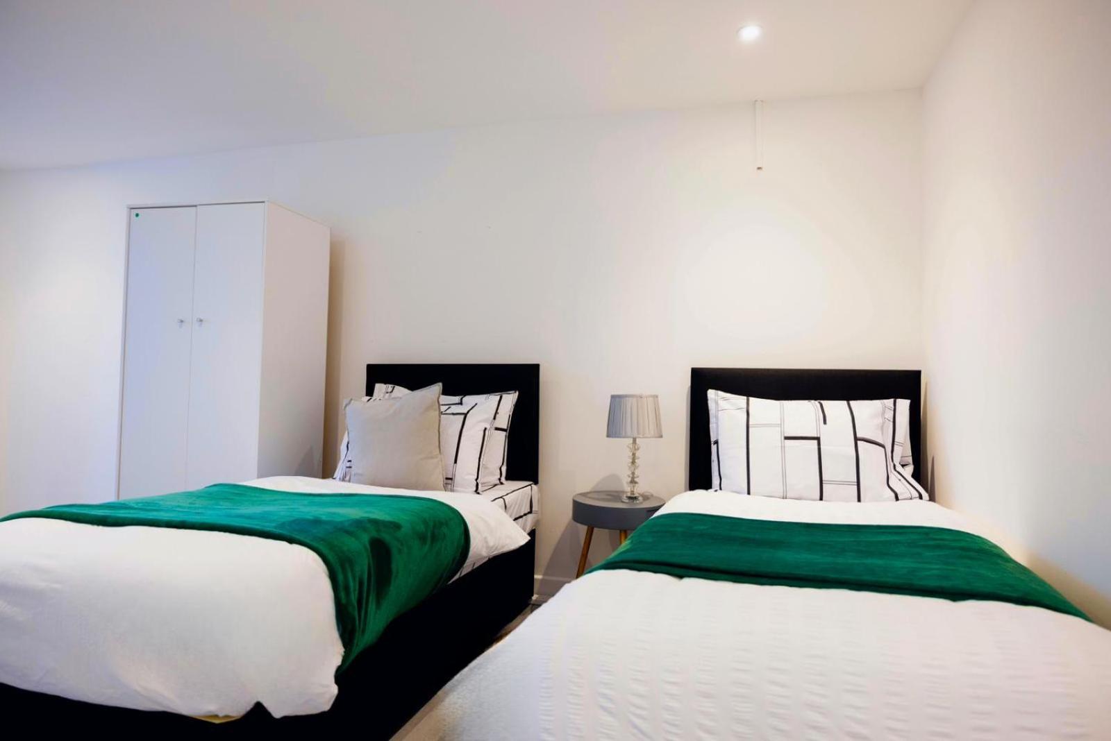2 Bedrooms -Parking-Very Spacious-Wifi Londyn Zewnętrze zdjęcie