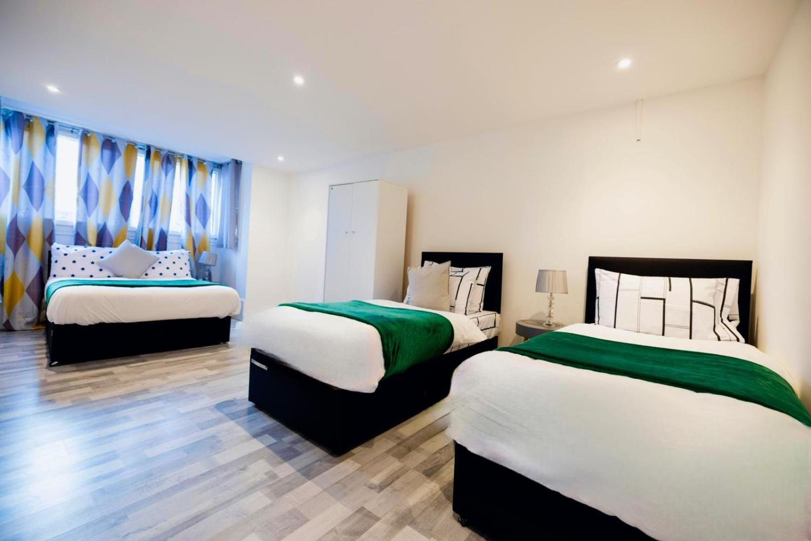 2 Bedrooms -Parking-Very Spacious-Wifi Londyn Zewnętrze zdjęcie